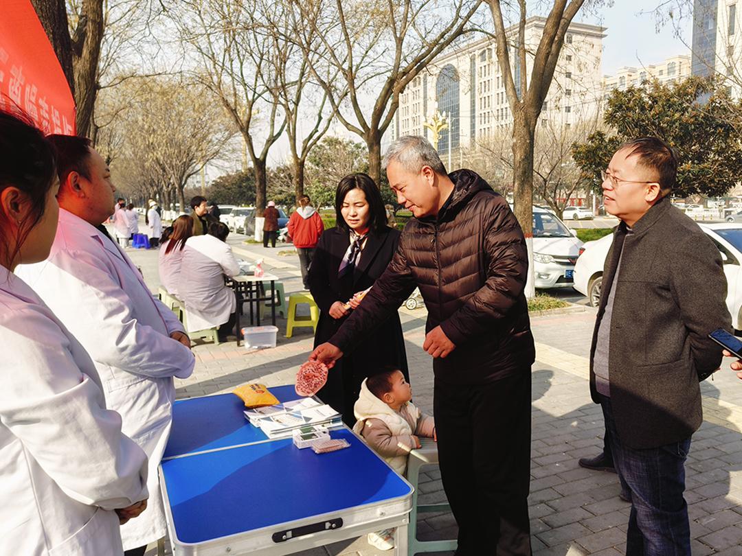 渭南岐奥丰脑病康复医院开展“健康聆听 无碍沟通”便民服务