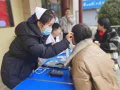渭南岐奥丰脑病康复医院开展学雷锋日义诊活动