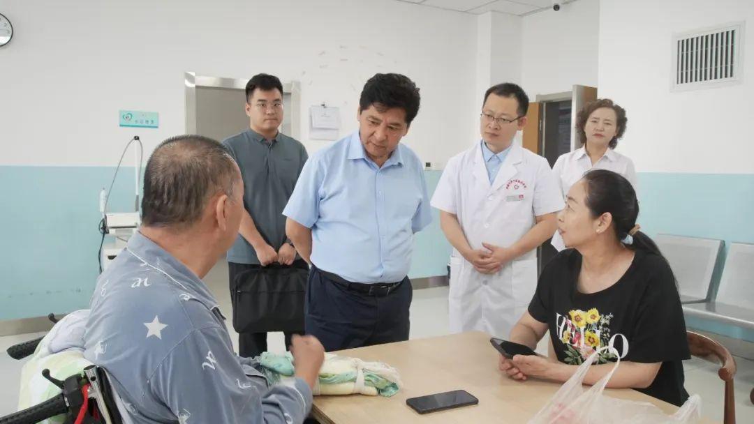 新疆自治区中医药管理局一行到新疆长安中医脑病医院调研指导工作