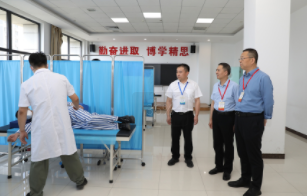 陕西中医药大学2025年高等学历继续教育本科生实践综合技能考核在西安中医脑病医院开展