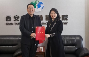 陕西省西安市委组织部慰问享受国务院特殊津贴专家宋虎杰